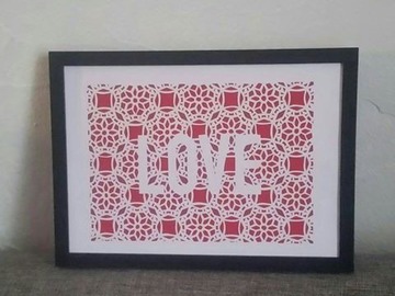 Sale retail: Image faite avec la technique du papier découpé