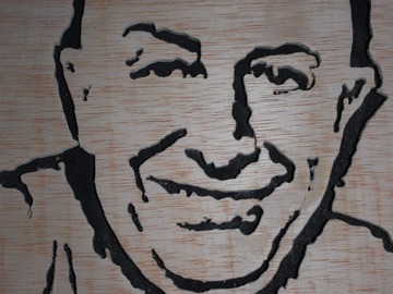 Vente au détail: Portrait personnalisé en bois découpé