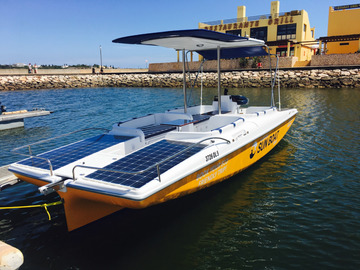 Rent per hour: 1 Hour Solar Boat Tour on the Arade River Mouth, Algarve