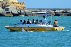 Rent per 1,5 hour: Sunset Party Tour on a Solar Boat