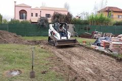 En alquiler: MINI PALA BOBCAT CON ORUGA T590