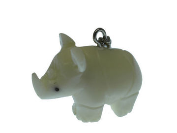 Vente au détail: Porte clés rhinocéros tagua