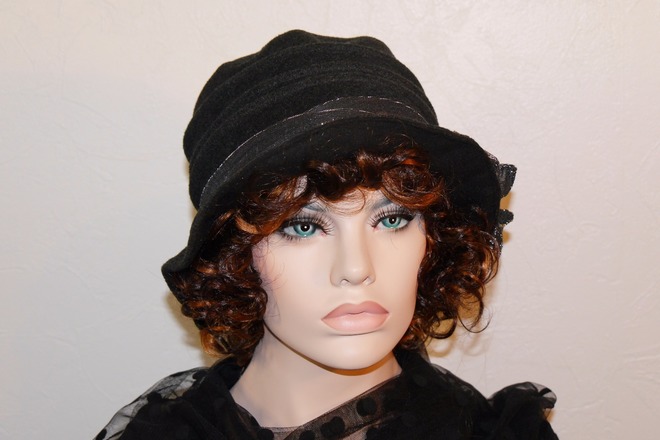 Chapeau  pièce unique et en laine polyester gris camillia 16
