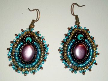 Vente au détail: Boucles  en perles brodées turquoise et marron
