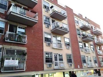 Daily Rentals: Brooklyn NY, Indoor parking space, Sunset park for Rent/Sale