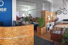 Yhteisöllinen työtila: Base Cowork
