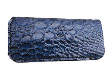 Sale retail: Etui à lunette en cuir impression crocodile bleu