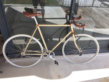 Daily Rate: Large fixie