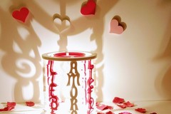 Vente au détail: Lampe décorative avec le mot amour