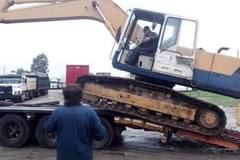 En alquiler: EXCAVADORA KOMATSU PC200