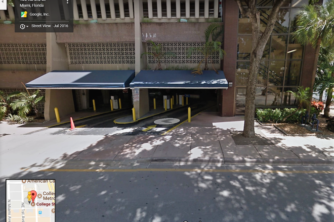 Miami FL, Safe parking near Bayside Marketplace, AA arena