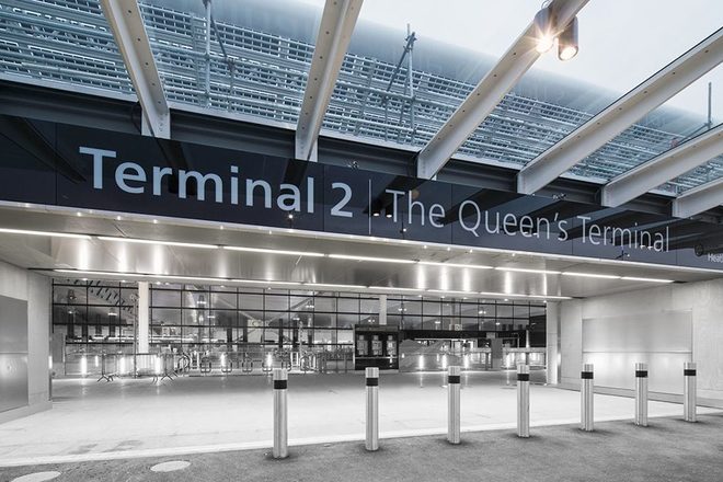 London UK, Daily Parking Near Heathrow Airport & Trains 