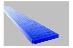 En alquiler: TABLON METALICO