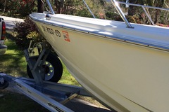Offering: Boat detailing and waxing 