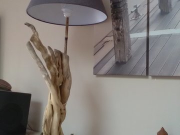 Vente au détail: lampe en bois flotté