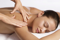 Ofreciendo Servicios: 60-Minute Swedish or Deep Tissue Massage