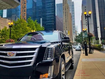 Ofreciendo Servicios: Luxury Suv Cadillac Escalade with private chauffeur in Miami