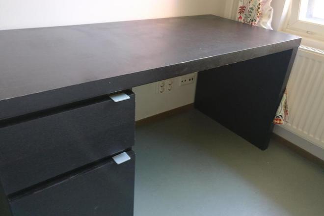 Black Desk From Ikea With 2 Drawers In Good Condition Aalto Black Desk From Ikea With 2 Drawers In Good Condition
