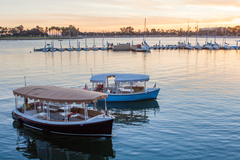 Rent per 1,5 hour: San Diego Electric Boat Wine Cruise - Max 6 people