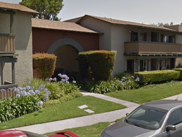 Daily Rentals: Tustin CA, Safe Parking Near California Beaches and Airport 