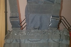 Selling: Tactical Vest (black)