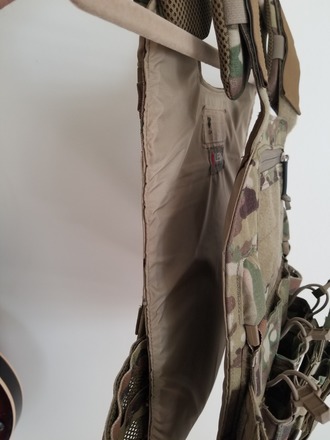 LBX Armatus 2 Plate Carrier.  +NEW+ Medium. Multi Cam