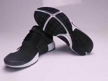 Vente avec paiement en ligne: Homme Nike Air Presto Flyknit Ultra Noir/Blanc