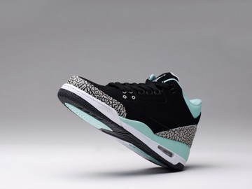 Vente avec paiement en ligne: Femme Nike Air Jordan 3 Noir/Gris