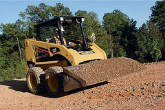 En alquiler: Minicargadora CAT 226