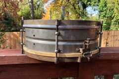 Selling with online payment: Leedy Nickel Over Brass Snare Drum
