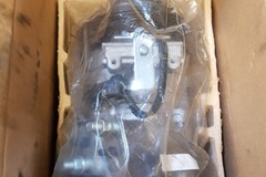 Selling with online payment: 2009 VW Routan - AC Compressor