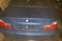 Selling with online payment: 2003 BMW 330ci - Hatch Lid