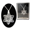 Comprar ahora: (40) Genuine Swarovski Crystal Snowflake Necklace With Gift Box!