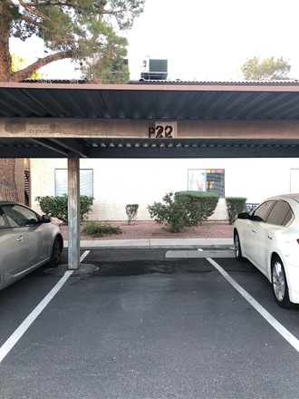 Las Vegas NV, 5 minutes from Airport 10 from Las Vegas Strip. 
