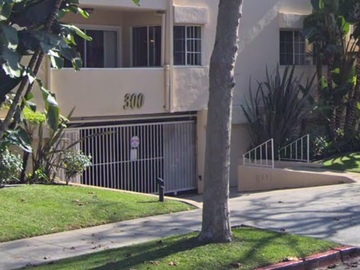Monthly Rentals (Owner approval required): Beverly Hills CA, Garage/ 300 Block of S Rexford Dr