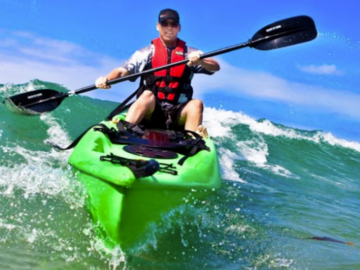 For Rent: Green Kayak for Rent - Good for the surf!
