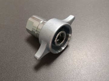 Spares / consumables for sale: 1"bspp tipper coupling female