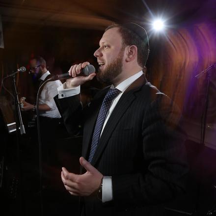 Yumi Lowy The Simcha Mall Tonight, motzei shabbos parshas bo, musician fitche benshimon will be going live at 8:30, for an hour kumzitz with yossi green & yumi lowy • watch. yumi lowy the simcha mall