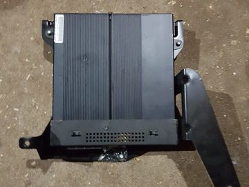 Selling with online payment: 2003 BMW 330CI - Amplifier OEM