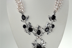 Buy Now: 50 sets-- RSVP Necklace & Earring Set- $2000 retail  $3.99 set