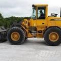 Renting out equipment (w/ operator): Loader Volvo L70