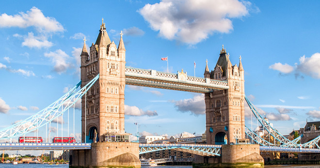 London UK, Park Steps from the Tower Bridge, Butlers Wharf