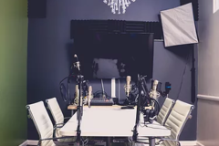 Rent Podcast Studio: Media and Podcast Room
