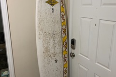 For Rent: Amazing Deal!  Surfboard for short or long term rent