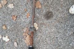 Selling with online payment: 2010 Dodge Journey - RH Axle Assembly 