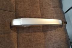 Selling with online payment: 2008 Dodge Carava - Door Handle