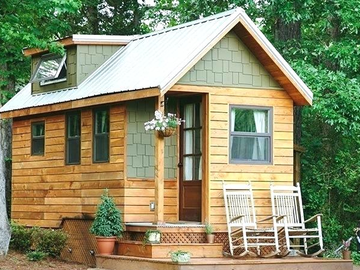 NOS JARDINS A LOUER: Adorable petite maison dans les bois pour se ressourcer
