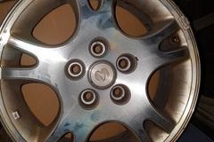 Selling with online payment: 2001 to 2007 Dodge Carava  - Wheels