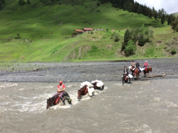 Book (with online payment): Self sufficient horseback trek in Tusheti - Georgia