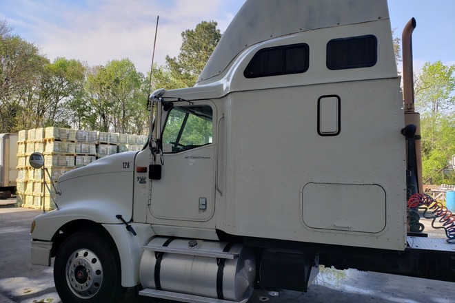 International Eagle 9400i Truck for Sale in Savannah, GA 